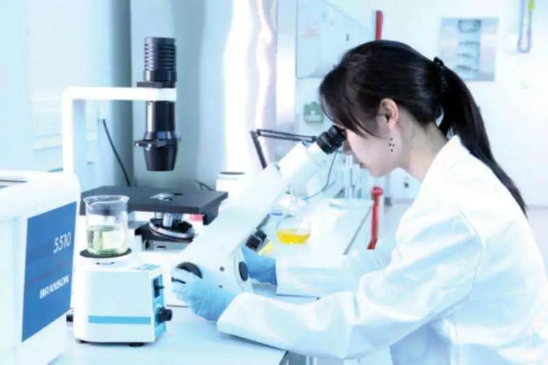 研發(fā)創(chuàng)新是化妝品OEM加工廠打造核心競(jìng)爭(zhēng)力的生存之道