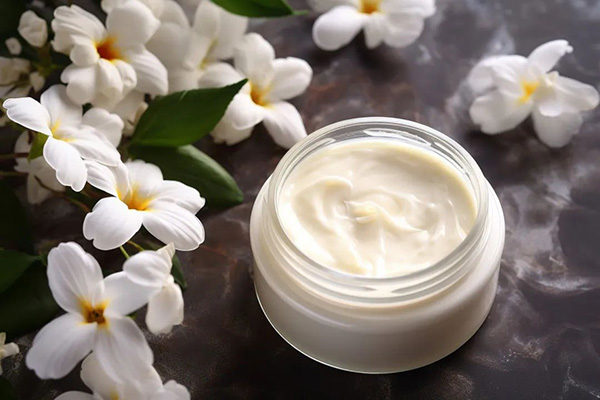 為什么涂面霜后會搓泥？涂面霜搓泥是什么原因？